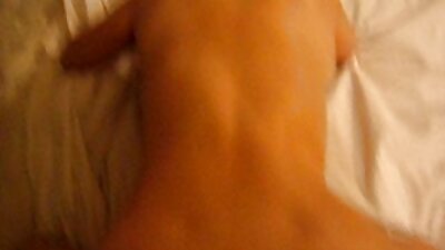 Mokra biała cipka Katie St Ives robi się duża erotyczne mamuski i czarna